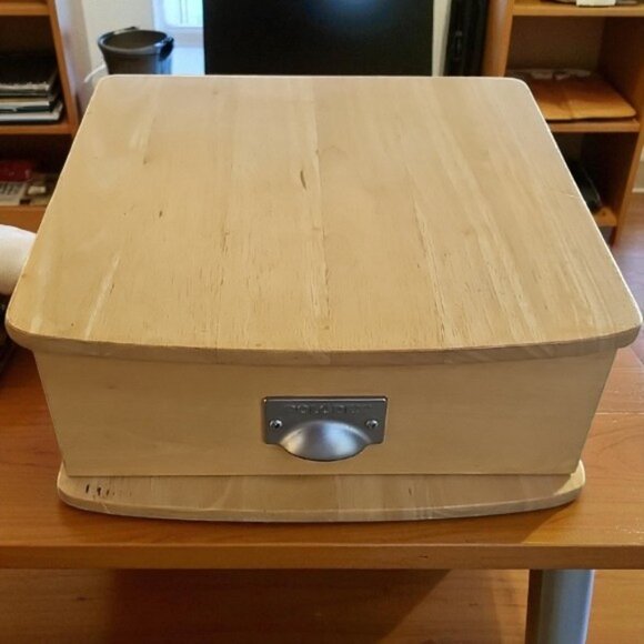 Vintage solid wood ROLODEX desk top organizer with built-in card File drawer - Picture 1 of 12